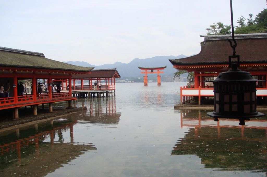 厳島神社 Travel Life in Japan